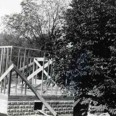 Building the new Warner House.