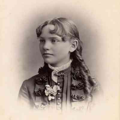 Bianca (Starkweather) Nowhan.
