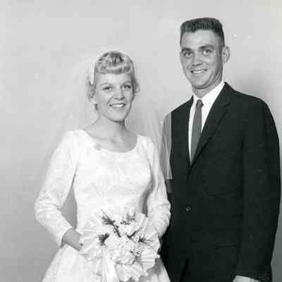 Mrs. Spitter and Mr. Robert Spitter on 04/22/1959.