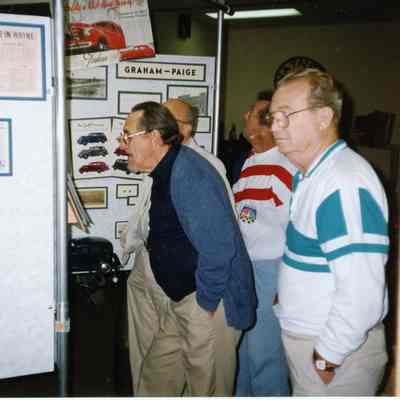 Exhibit Moving Volunteers