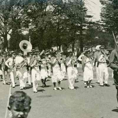 1930s Memorial day parade
