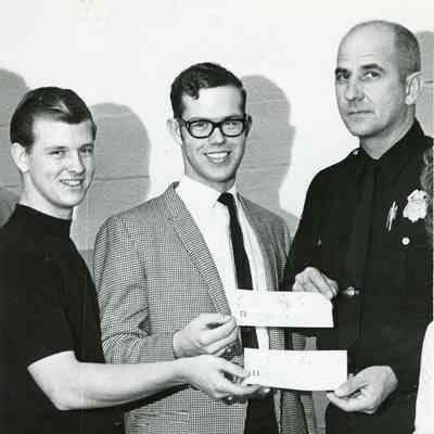 Wayne Police Officer and Two Teenagers