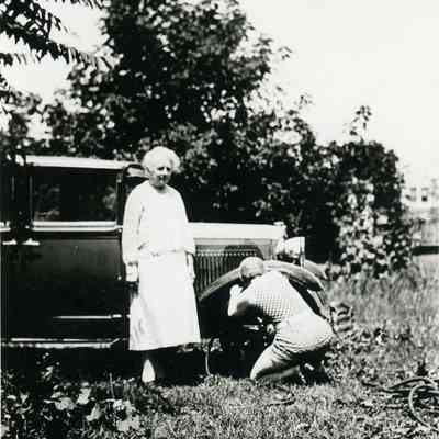 Margaret Chambers and Lois Hisey