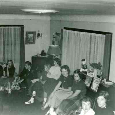 Joan Worden, Warner McLean, Martha Hawley, Holly Smith, Shirley Hickey, Maxine Barton, Roxie Fortine, Annette Hartman