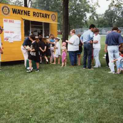 Picnic from July 1994.