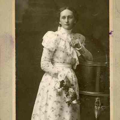 Ella Anderson in 1898.