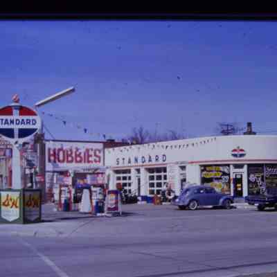 34806 Michigan - Standard gas station