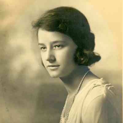 Nora Louise Moore, WHS class of 1919. The daughter of William and Louise Moore. The Proprietor of Wayne Hotel on MI Ave.