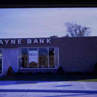 35215 Park - Wayne Bank