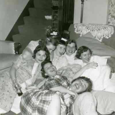 Roxie Fortine, Pattie Bingel, Maxine Barton, Barb Hileman, Alice Niddrie, Judy Lanczki and Valli Moore.