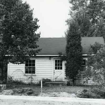 4822 Moore St.