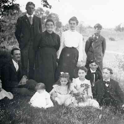 Lev, William, Mabel,Arnie, Obed, Alfred, Mr. Charles Chulk ,and William, Clarence.