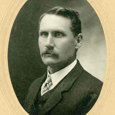 Rev. L.E. Broion 1901