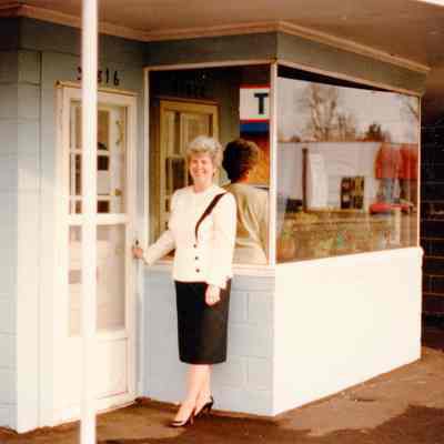 35816 Michigan - Donna McEachern at Chamber offices