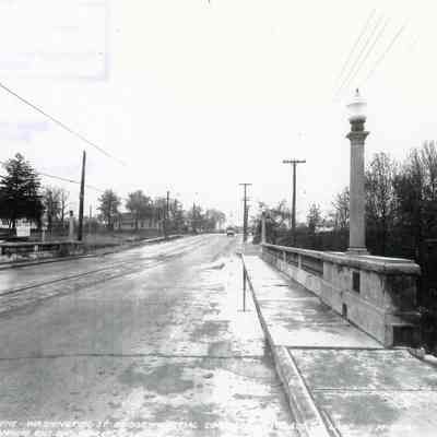Wayne road bridge looking north