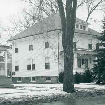 Left side shows a bit of 35332 Main. Former Dittmar Hosue