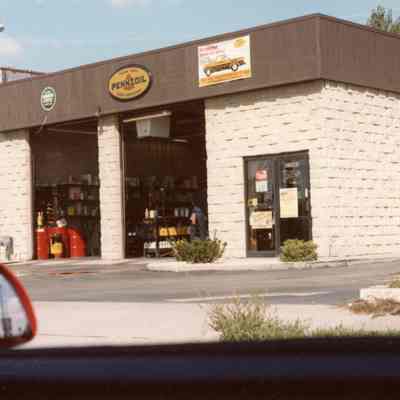 32960 Michigan - Pennzoil Oil Change