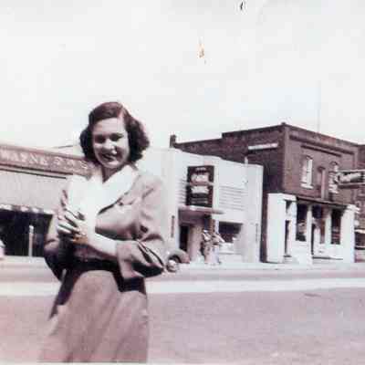 Wayne 5 and Dime, Wayne Federal Savings and Loan, Chappies cafe. Sheila O'Connell