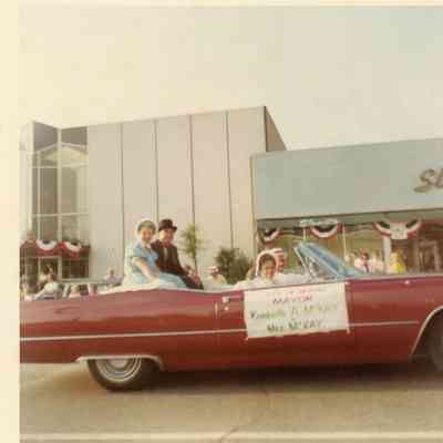 Michigan Avenue, Federal Savings and loan Building, Stuarts. Mayor Ken McKay