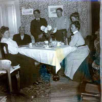 Maude, Guy, ?, Brandt, Floy and Mamie Warner at the Warner's on Dec. 3, 1907.