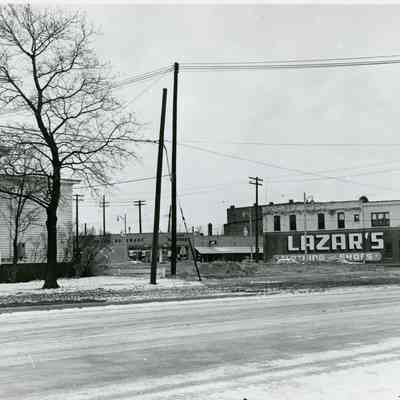 Wayne road between Main and Park