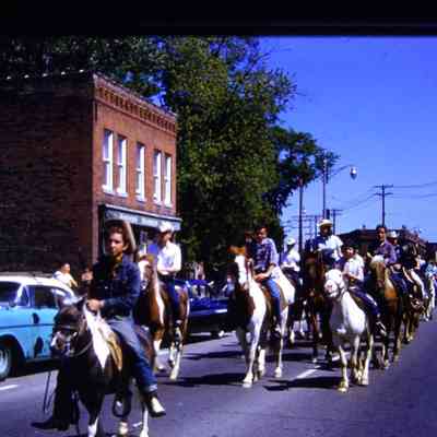 3832 Monroe in Background
