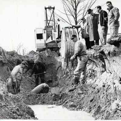 D.P.W Fixing Sewer Line