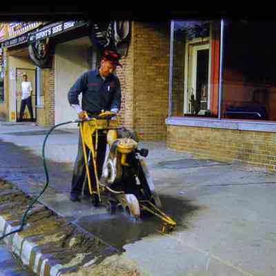 DPW cutting sidewalk joints