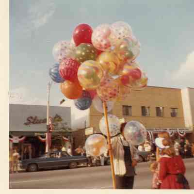 Balloons at Centennial, Michigan Avenue