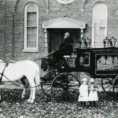 First hearse in Wayne