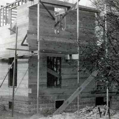 Building the new Warner House on Nov. 2, 1924.