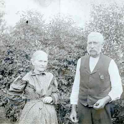 Ellen and Otis Warner in 1901.