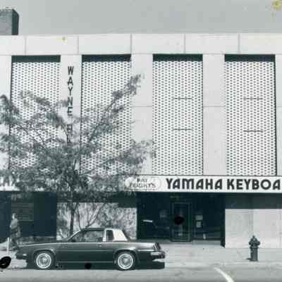 1981. Yamaha Keyboard World