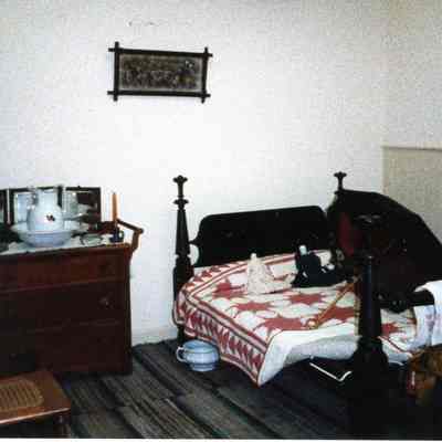 Museum Exhibits in November 1986.