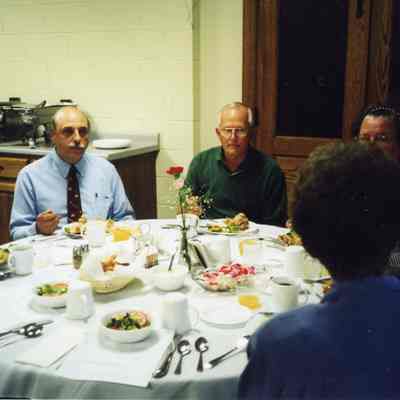 Arche Club guests