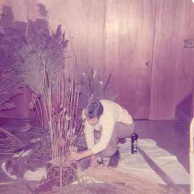 Toni Lesken in a workshop in 1976.