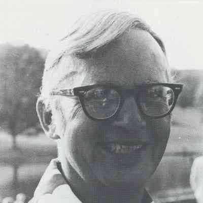 Richard Millespie wearing his hairpiece.