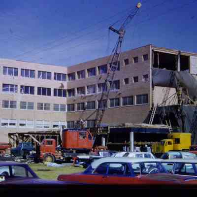 1962. Adding two new floors