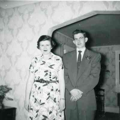 Getrude Bower and Son Bob Bower { Wayne Sims st}