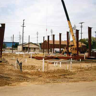 Building of temporary fire station at 35200 Forest St. in Wayne, MI on 10/01/2001.