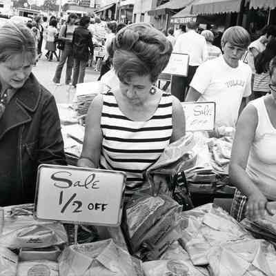 Sidewalk Sales Michigan Avenue 1972