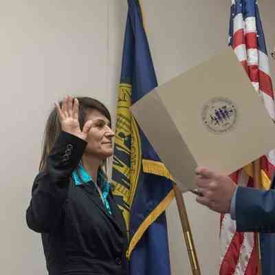 New Councilwoman Kelly Skiff sworn in by Matt Miller