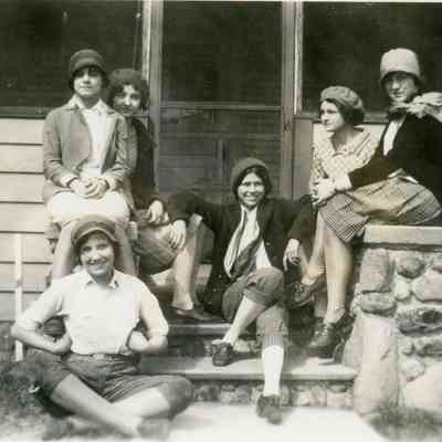 Sitting with two Mast girls is Shirley Merrell, Beatrice Bird, Marie Lucas and Mary Margaret Davidson.
