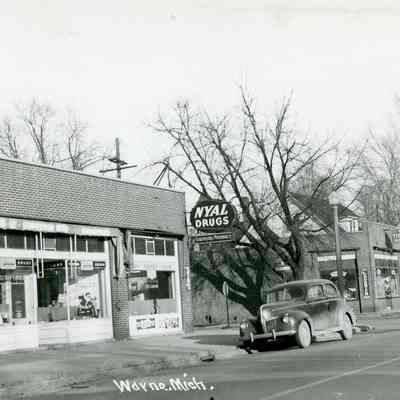 3910-3832 Monroe