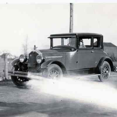 Automobile