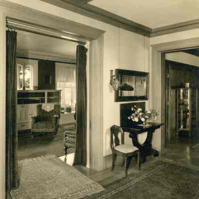 Main Hall looking NW into parlor, 1928
