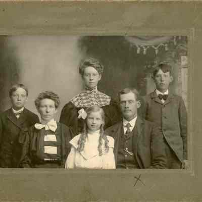Family portrait, William Daniel Ganong, Isabelle Marie Ganong, Lola Jane Ganong, Floyd William Ganong, Glenn Adelbert Ganong, Irene Elizabeth Ganong