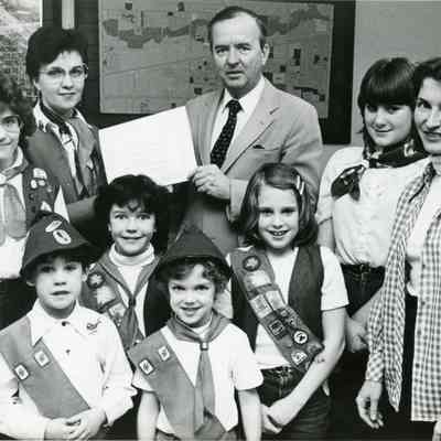 Mayor Pat Norton is in center of back on March 27, 1985.
