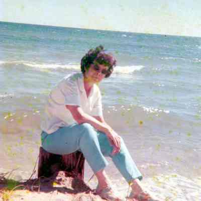 Marion Richards Hamilton. Mother of Wallace, Herbert, Harper and Miller.
