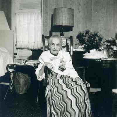Estelle Bunting at her 100th Birthday on March 9, 1964.